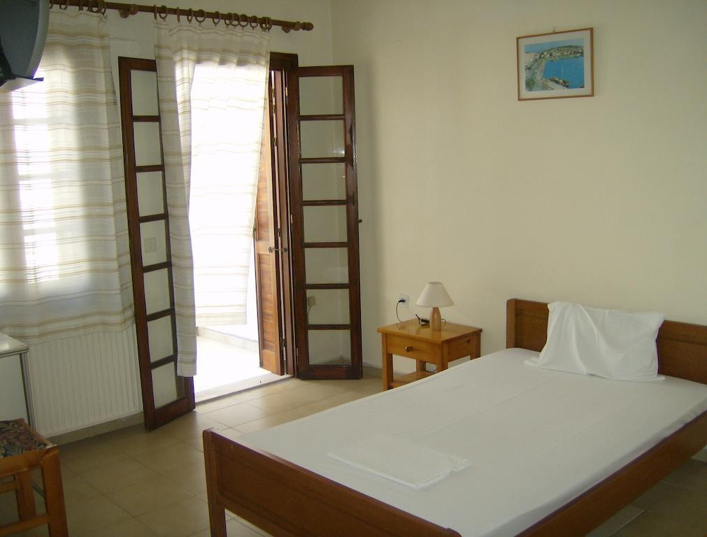 Vazakas Rooms Mytilíni Exterior foto